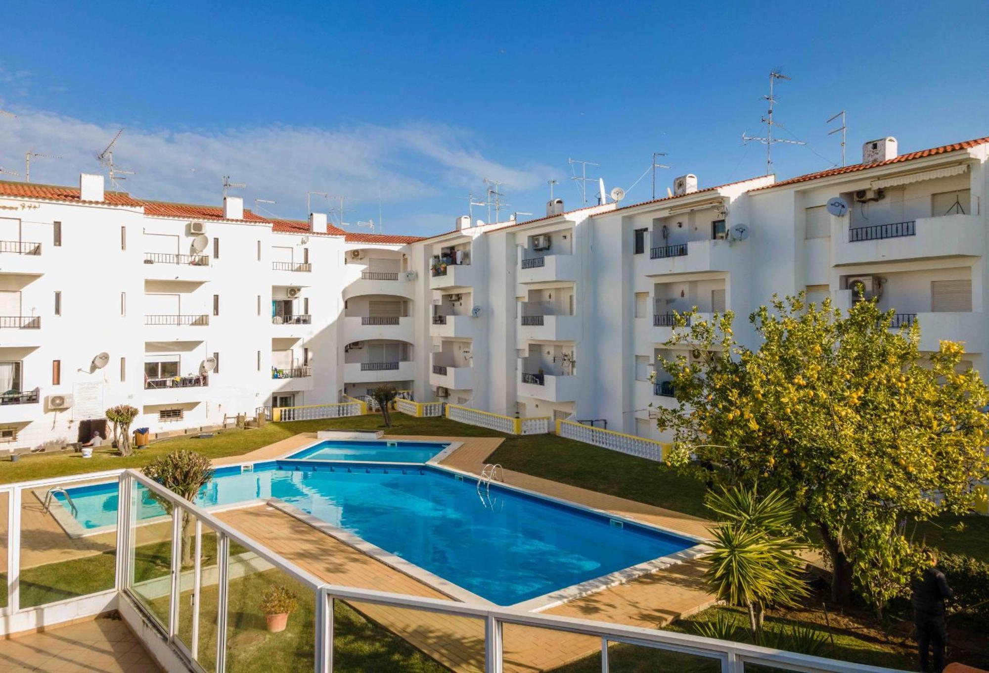 Santa Eulalia 2-Bedroom Apartment - Swimming Pool - Wifi Albufeira Zewnętrze zdjęcie