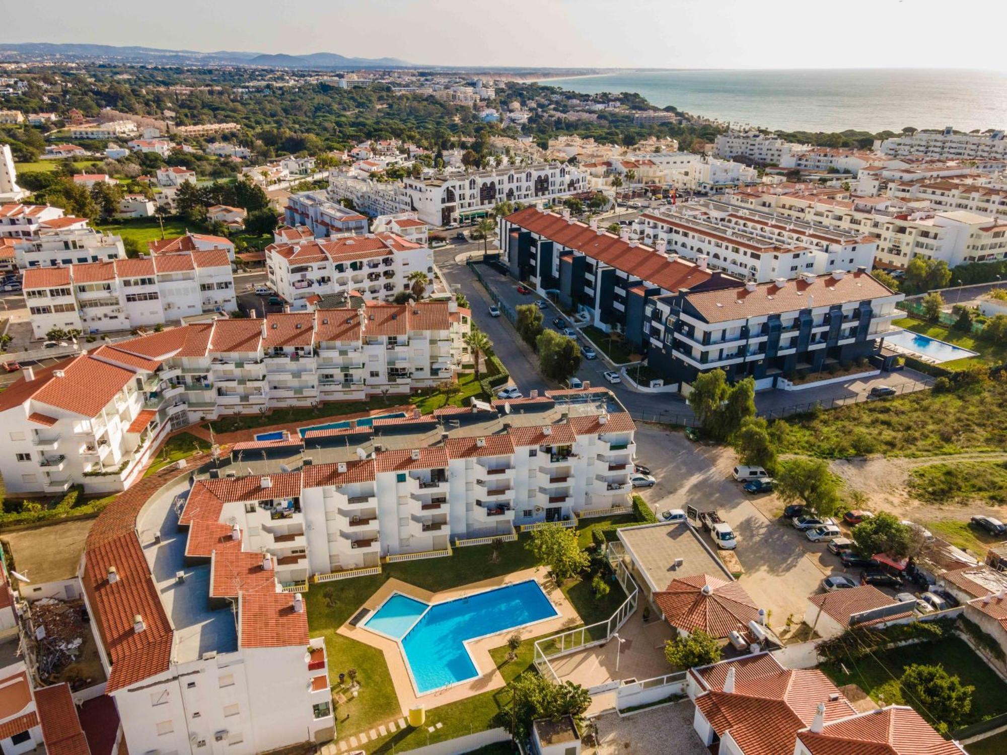 Santa Eulalia 2-Bedroom Apartment - Swimming Pool - Wifi Albufeira Zewnętrze zdjęcie